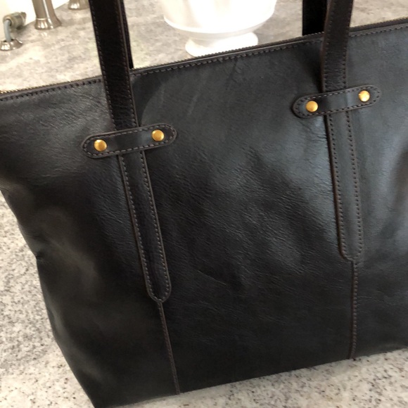Brand new Fossil shoulder tote - Picture 4 of 7